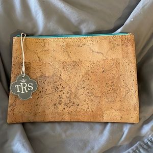 The Royal Standard Avery Cork Cosmetic